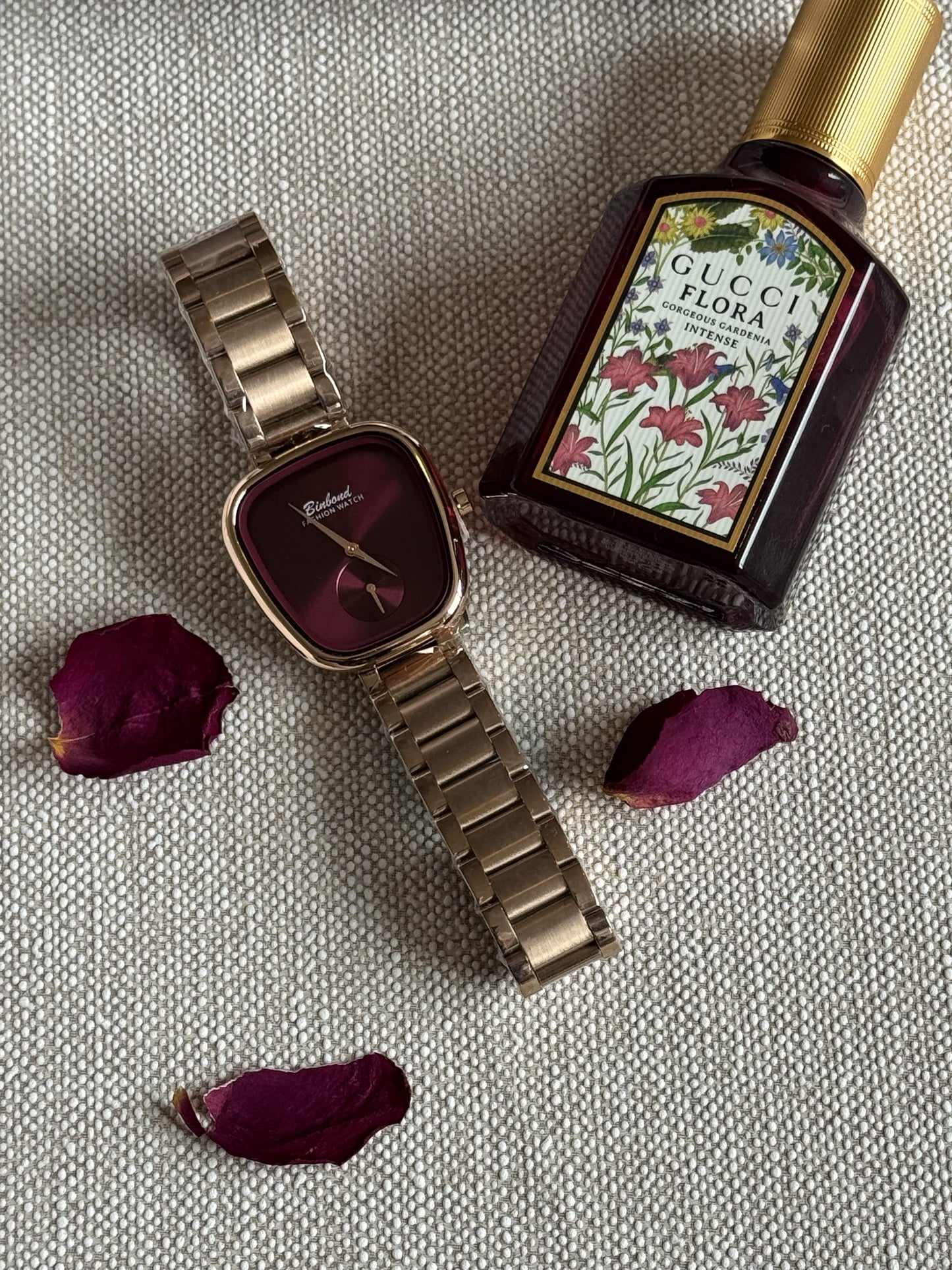 Montre Femme Binbond - Boîtier Carré "Vintage Glam" & Cadran Bordeaux Intense